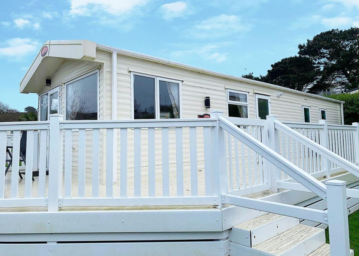 Praa Sands Holiday Park Saint Hilary  ภายนอก รูปภาพ